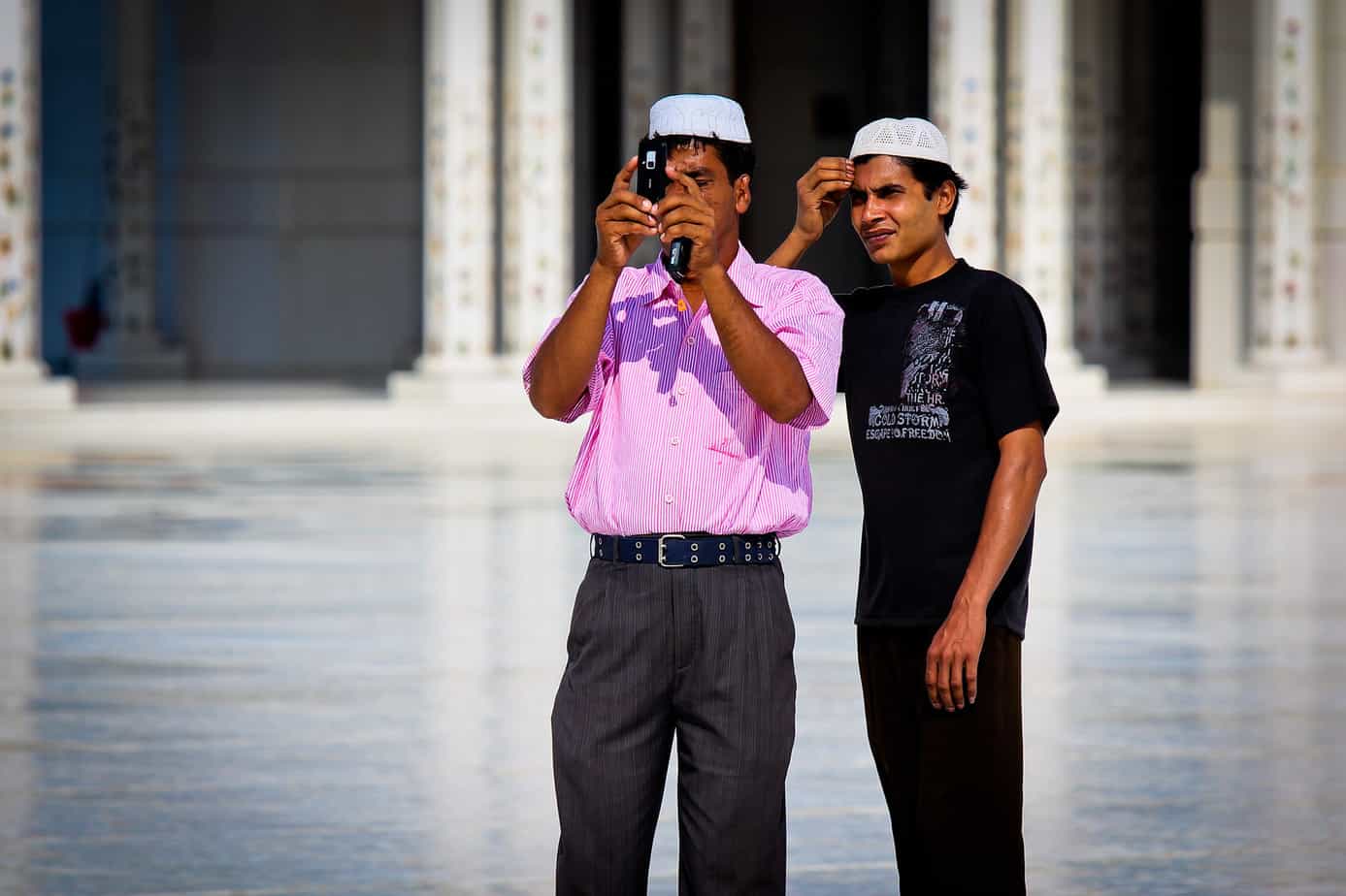 Photographing in the hot sun