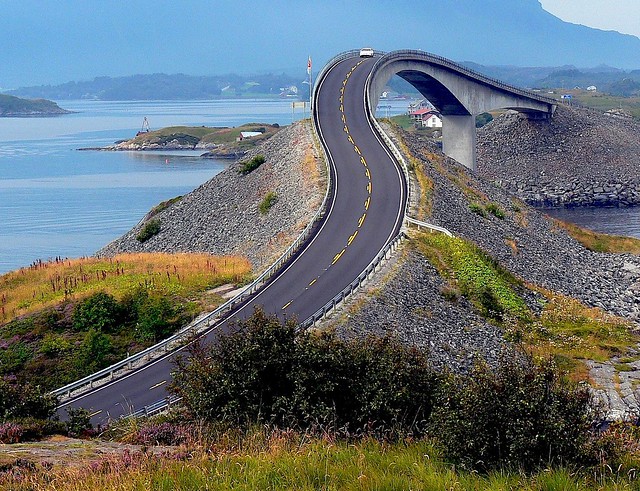 The drunk bridge / Il ponte ubriaco